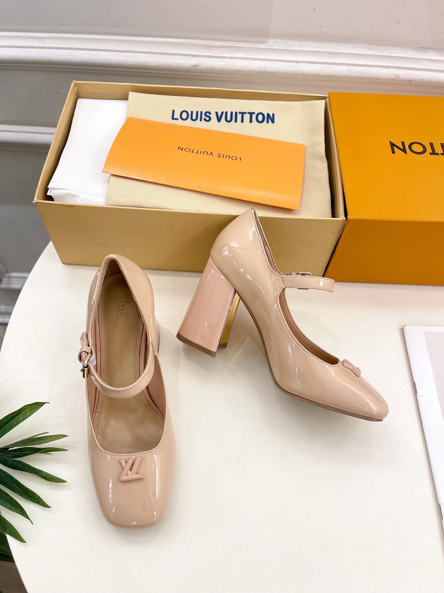 Women's high heels